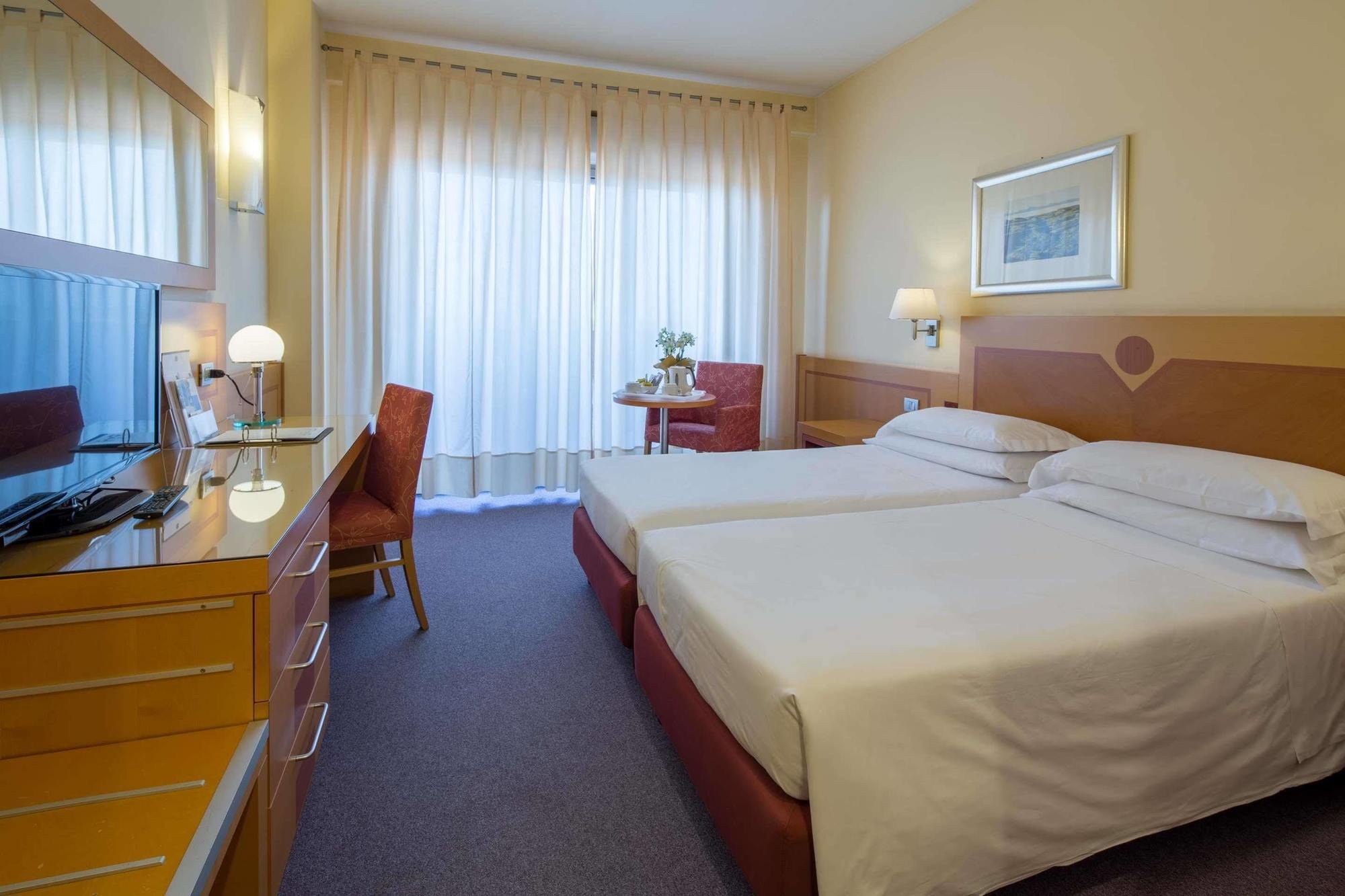 Best Western I Triangoli Hotel 4*