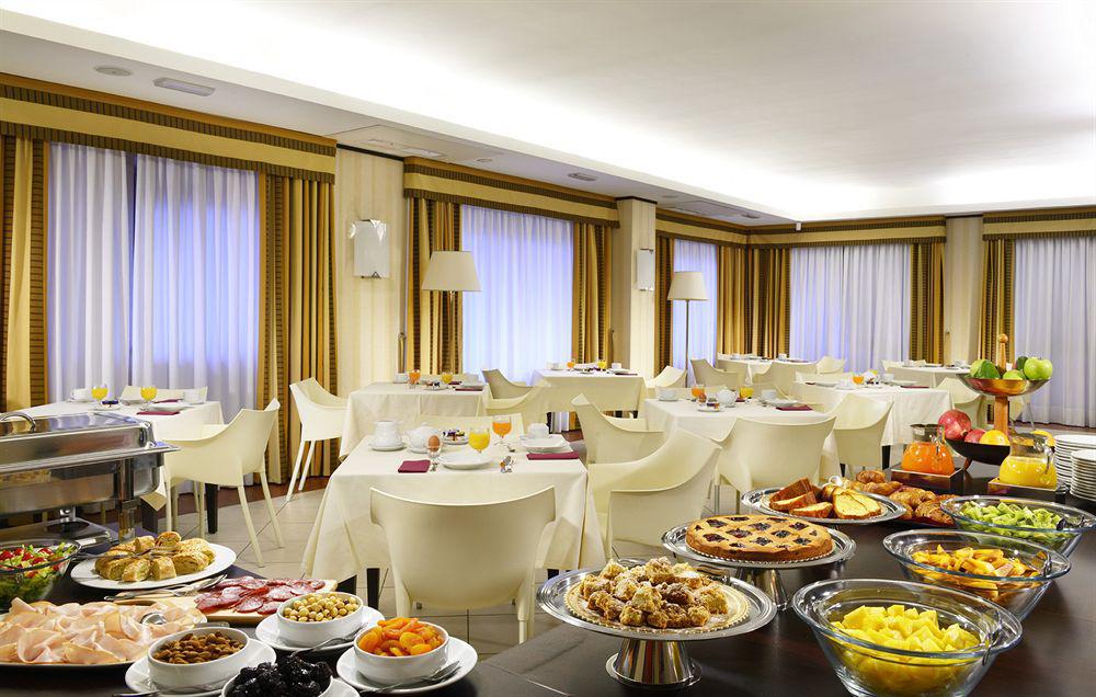 Hotel Western I Triangoli Infernetto